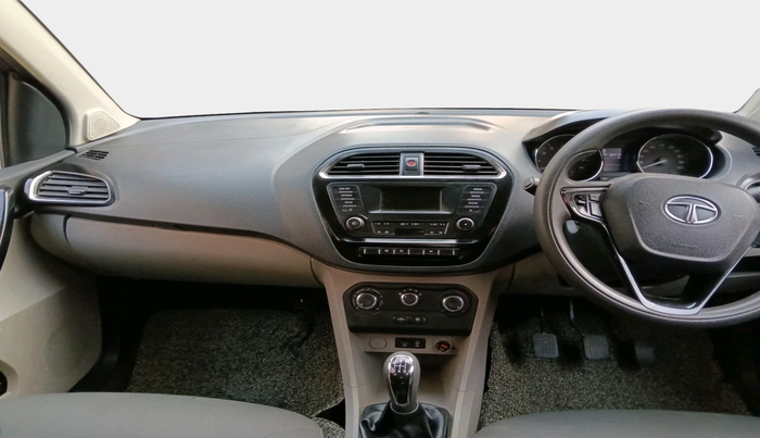 2018 Tata Tiago XZ PETROL, Petrol, Manual, 39,415 km, interior