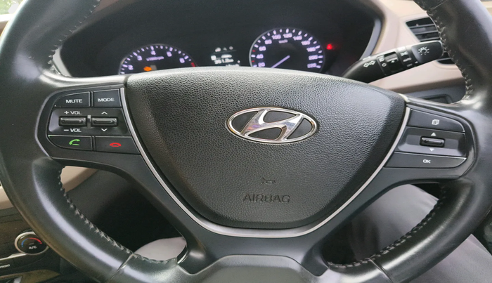 2016 Hyundai Elite i20 ASTA 1.2 (O), Petrol, Manual, 87,396 km, interior