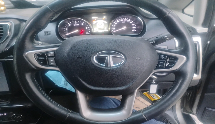 2017 Tata Hexa XTA 4X2 7 STR, Diesel, Automatic, 56,832 km, interior