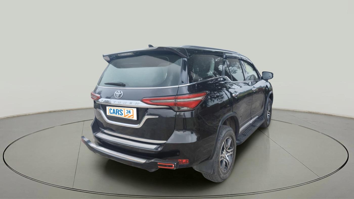 2021 Toyota Fortuner 2.8 4X2 MT, Diesel, Manual, 68,000 km, exterior