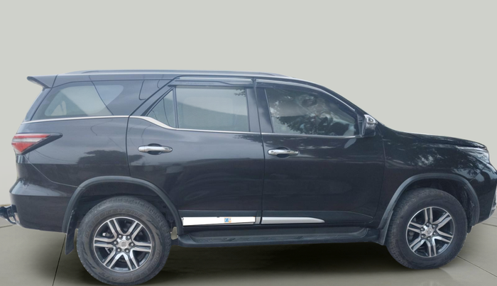2021 Toyota Fortuner 2.8 4X2 MT, Diesel, Manual, 67,862 km, exterior