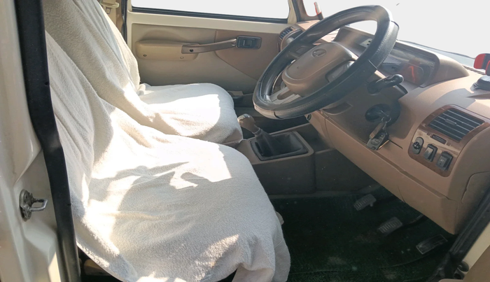 2013 Mahindra Bolero ZLX BS IV, Diesel, Manual, 81,918 km, interior