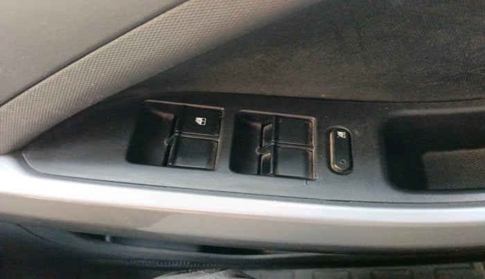 2022 Tata NEXON XMA SUNROOF PETROL, Petrol, Automatic, 84,312 km, interior