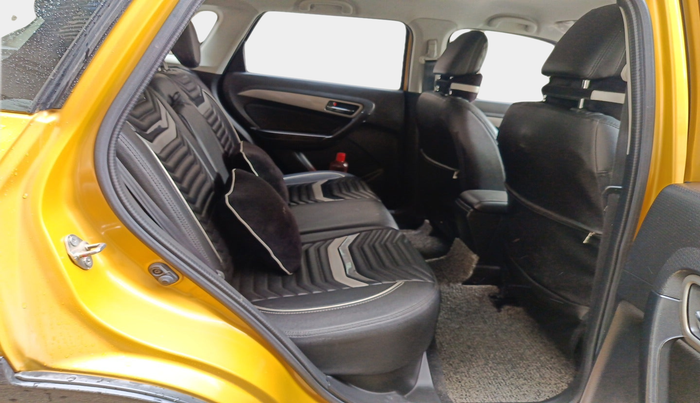 2018 Maruti Vitara Brezza ZDI PLUS DUAL TONE, Diesel, Manual, 78,646 km, interior