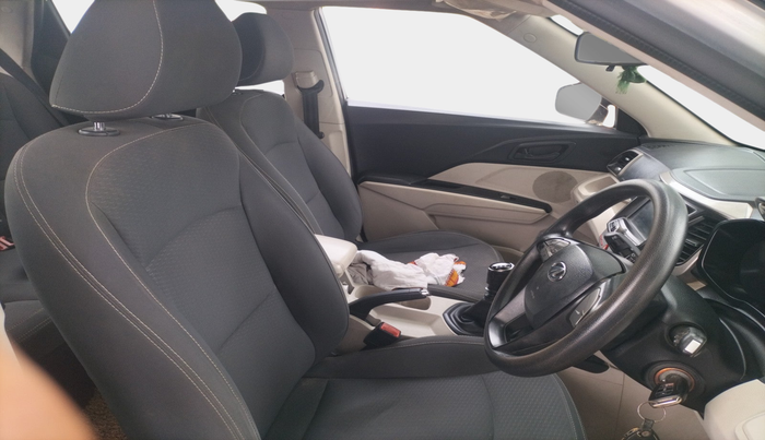 2019 Mahindra XUV300 W6 1.5 DIESEL, Diesel, Manual, 87,385 km, interior