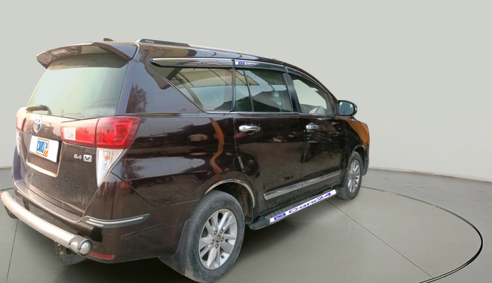 2017 Toyota Innova Crysta 2.4 VX 8 STR, Diesel, Manual, 1,08,675 km, exterior