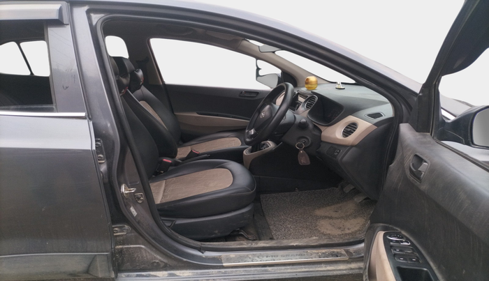 2015 Hyundai Grand i10 MAGNA 1.1 CRDI, Diesel, Manual, 67,549 km, interior