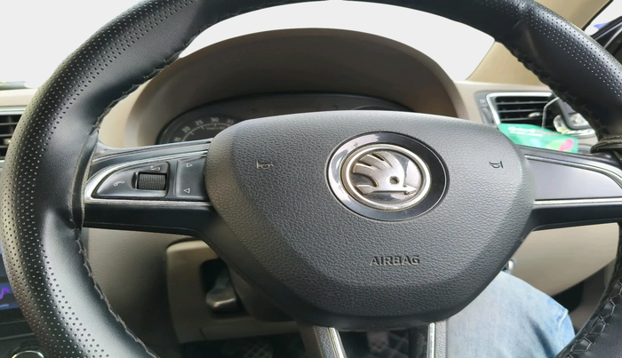 2014 Skoda Rapid AMBITION 1.5 TDI, Diesel, Manual, 58,477 km, interior