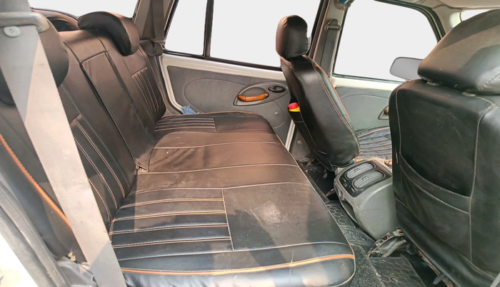 2011 Mahindra Scorpio LX, Diesel, Manual, 1,86,068 km, interior