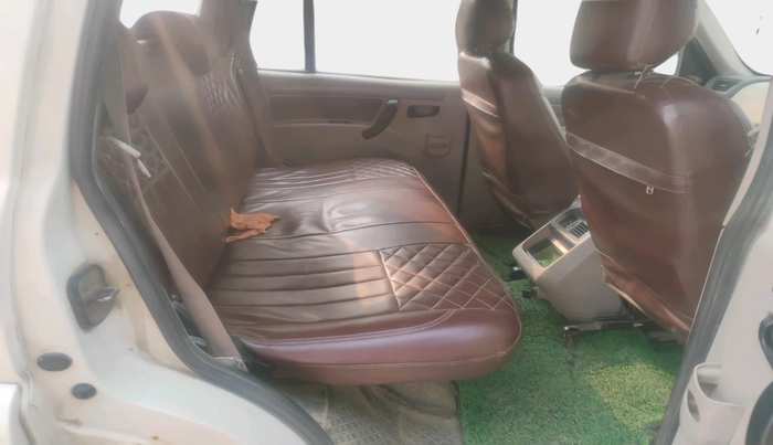 2019 Mahindra Scorpio S5, Diesel, Manual, 69,714 km, interior