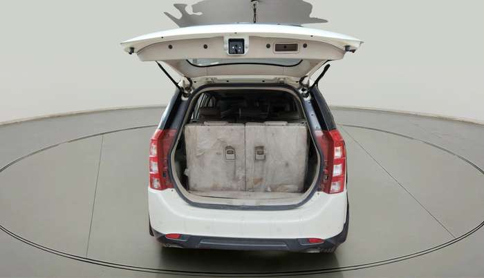 2015 Mahindra XUV500 W10, Diesel, Manual, 79,707 km, exterior