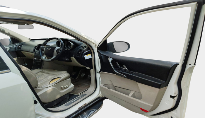 2015 Mahindra XUV500 W10, Diesel, Manual, 79,707 km, interior