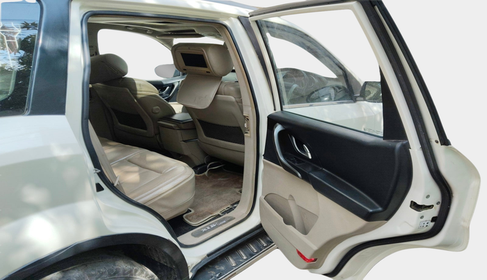 2015 Mahindra XUV500 W10, Diesel, Manual, 79,707 km, interior