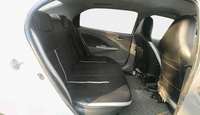 2011 Toyota Etios V, Petrol, Manual, 1,25,608 km, interior