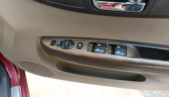 2011 Hyundai i20 ASTA 1.2, Petrol, Manual, 1,00,932 km, interior