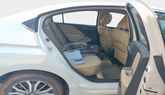 2017 Honda City 1.5L I-VTEC VX, Petrol, Manual, 2,25,575 km, interior