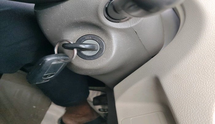 2013 Toyota Etios Liva GD, Diesel, Manual, 1,20,525 km, interior