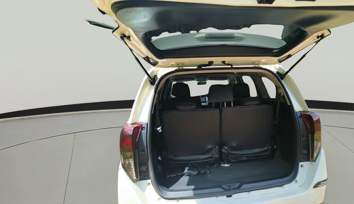 2018 Toyota Innova Crysta 2.4 VX 7 STR, Diesel, Manual, 46,704 km, exterior