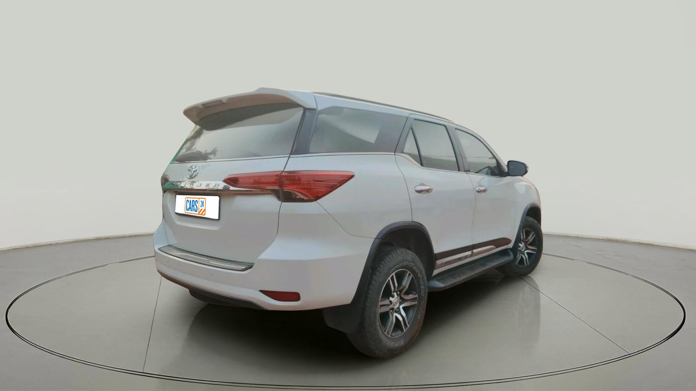 2017 Toyota Fortuner 2.8 4X2 AT, Diesel, Automatic, 1,08,000 km, exterior
