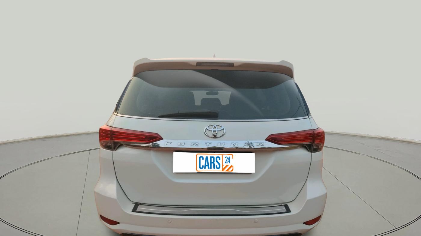 2017 Toyota Fortuner 2.8 4X2 AT, Diesel, Automatic, 1,08,000 km, exterior