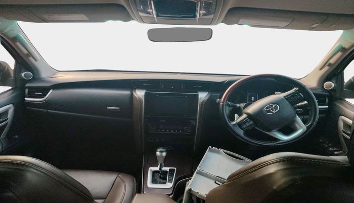 2017 Toyota Fortuner 2.8 4X2 AT, Diesel, Automatic, 1,07,032 km, interior