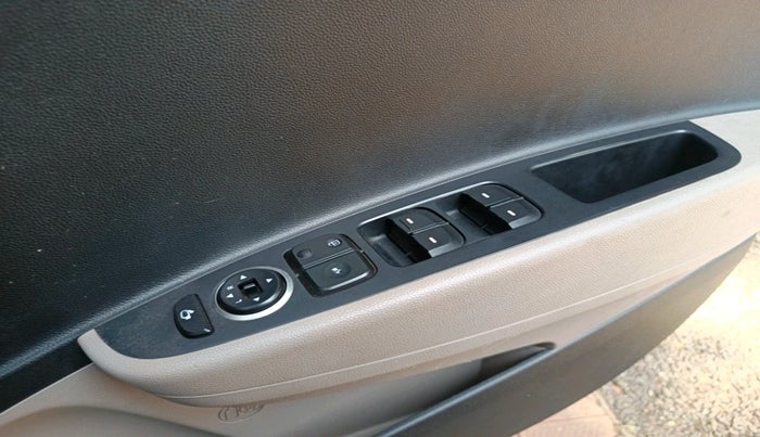 2014 Hyundai Grand i10 ASTA AT 1.2 KAPPA VTVT, Petrol, Automatic, 65,405 km, interior