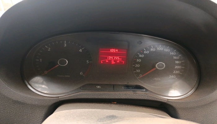 2013 Volkswagen Polo TRENDLINE 1.2L DIESEL, Diesel, Manual, 1,34,145 km, interior