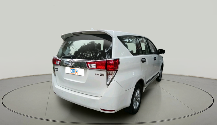 2017 Toyota Innova Crysta 2.4 VX 8 STR, Diesel, Manual, 2,54,892 km, exterior