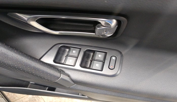 2021 Tata Harrier XZA 2.0L DARK EDITION, Diesel, Automatic, 50,032 km, interior