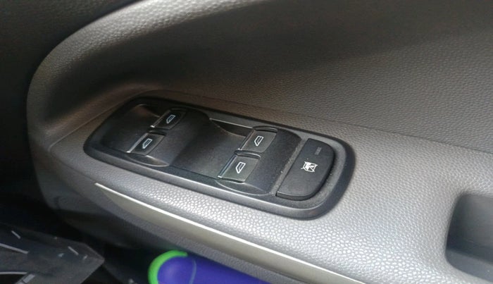 2016 Ford Ecosport TITANIUM 1.5L DIESEL, Diesel, Manual, 1,04,797 km, interior