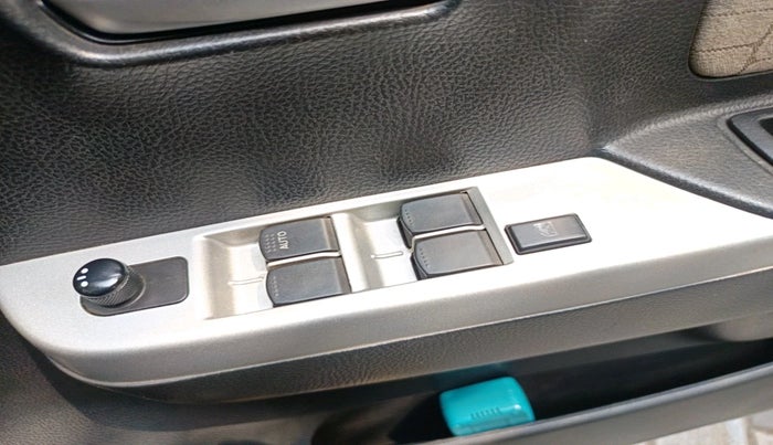 2013 Maruti Wagon R 1.0 VXI, Petrol, Manual, 53,878 km, interior