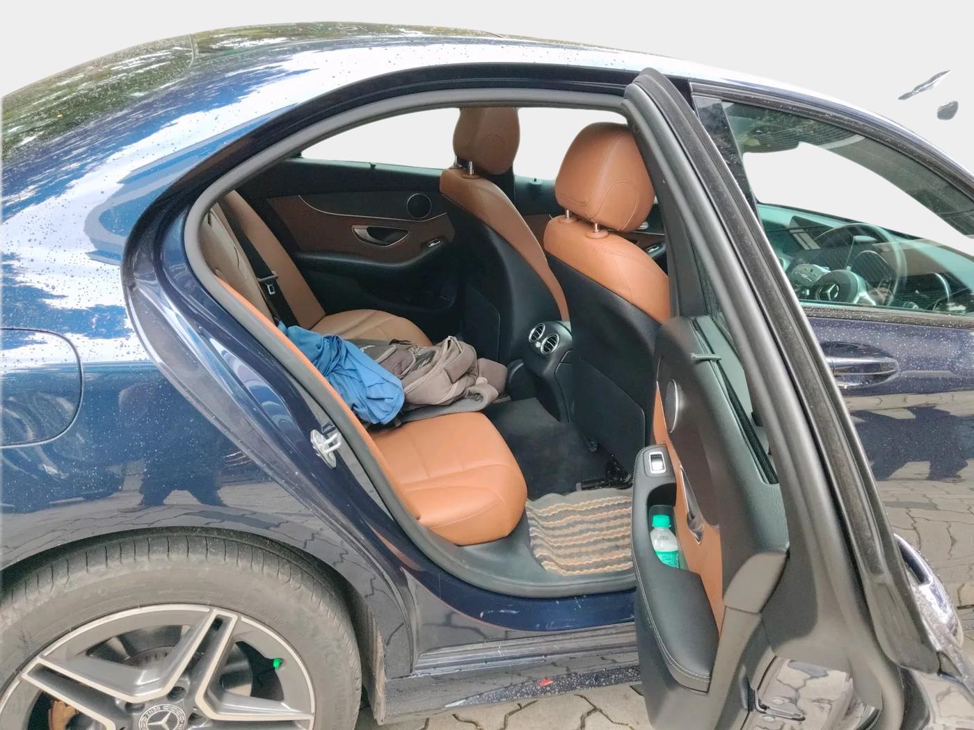2019 Mercedes Benz C Class 300d AMG line, Diesel, Automatic, 67,964 km, interior