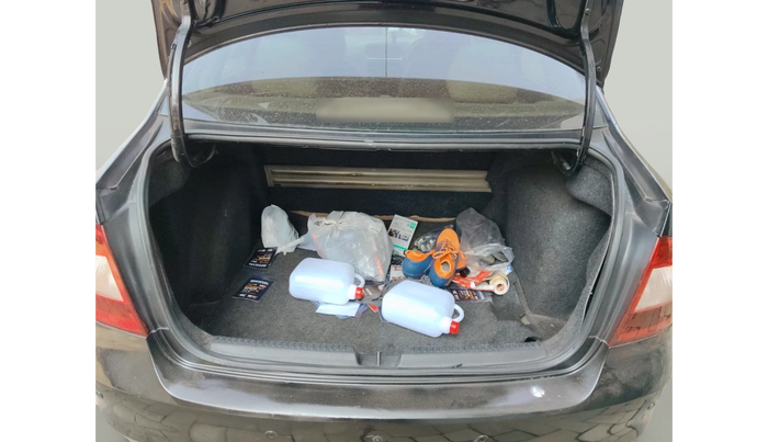 2011 Skoda Rapid AMBITION 1.6 TDI CR MT, Diesel, Manual, 1,23,181 km, exterior