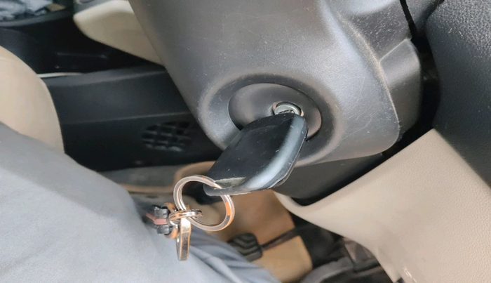 2020 Renault TRIBER RXE MT, Petrol, Manual, 22,300 km, interior