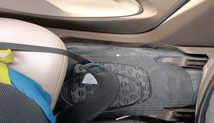 2013 Chevrolet Sail UVA 1.2 LT ABS, Petrol, Manual, 1,42,439 km, interior