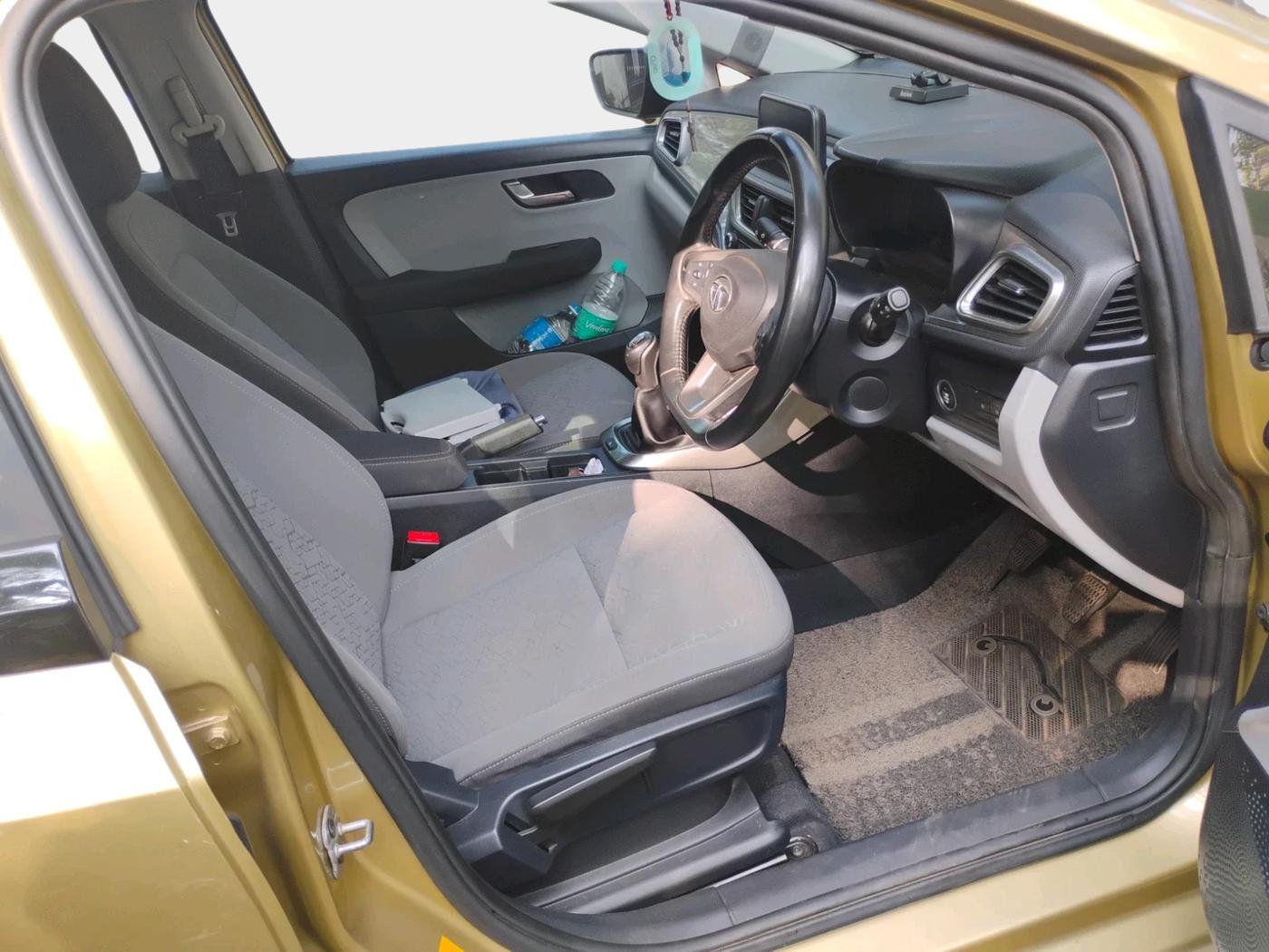 2020 Tata ALTROZ XZ PETROL, Petrol, Manual, 37,621 km, interior
