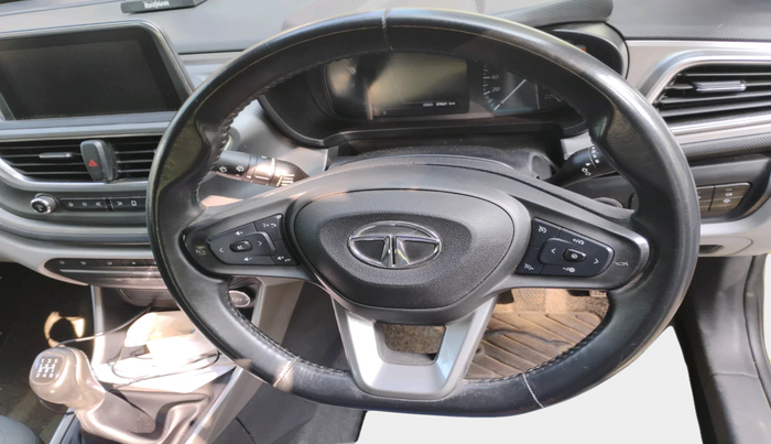 2020 Tata ALTROZ XZ PETROL, Petrol, Manual, 37,621 km, interior
