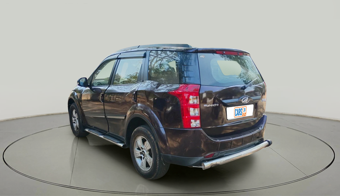 2015 Mahindra XUV500 W8, Diesel, Manual, 2,40,472 km, exterior