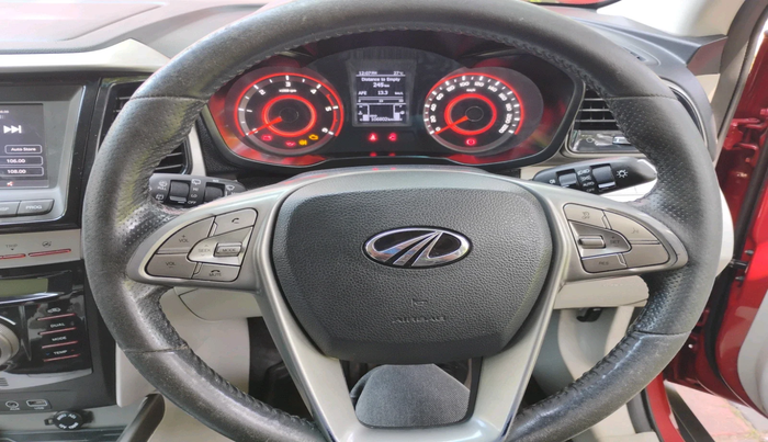 2020 Mahindra XUV300 W8 1.5 DIESEL, Diesel, Manual, 1,06,802 km, interior