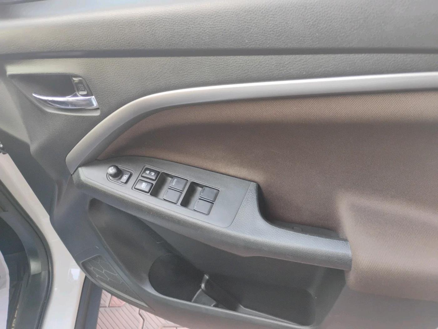 2023 Maruti BREZZA ZXI SMART HYBRID , Petrol, Manual, 24,387 km, interior
