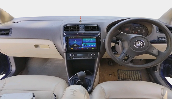 2013 Volkswagen Vento COMFORTLINE DIESEL 1.6, Diesel, Manual, 1,59,122 km, interior