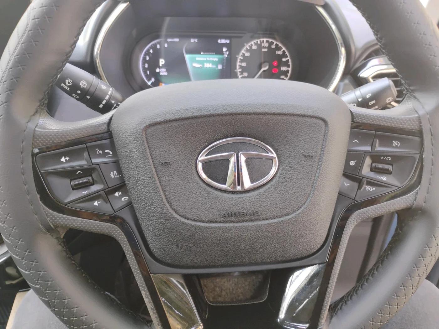 2021 Tata Safari XZA PLUS 6S ADVENTURE, Diesel, Automatic, 62,421 km, interior