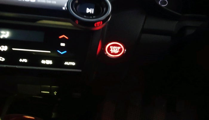 2017 Honda WR-V 1.5L I-DTEC VX MT, Diesel, Manual, 2,10,037 km, interior