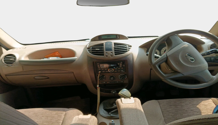 2010 Mahindra Xylo E8 ABS, Diesel, Manual, 1,42,280 km, interior