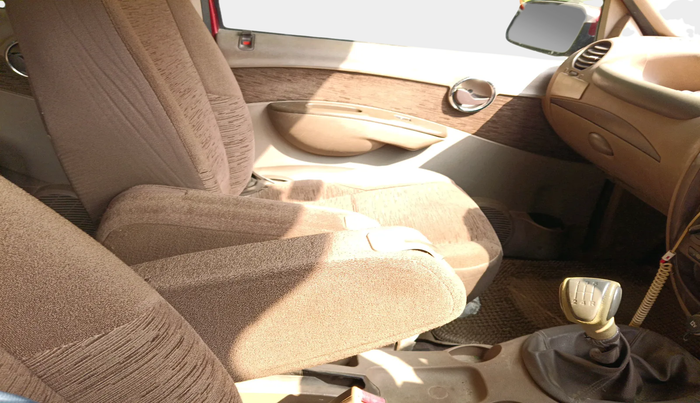 2010 Mahindra Xylo E8 ABS, Diesel, Manual, 1,42,280 km, interior