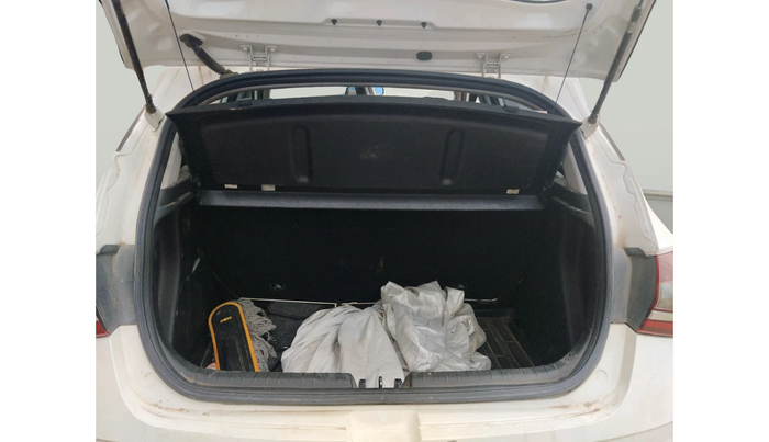 2022 Hyundai NEW I20 SPORTZ 1.2 MT, Petrol, Manual, 69,256 km, exterior