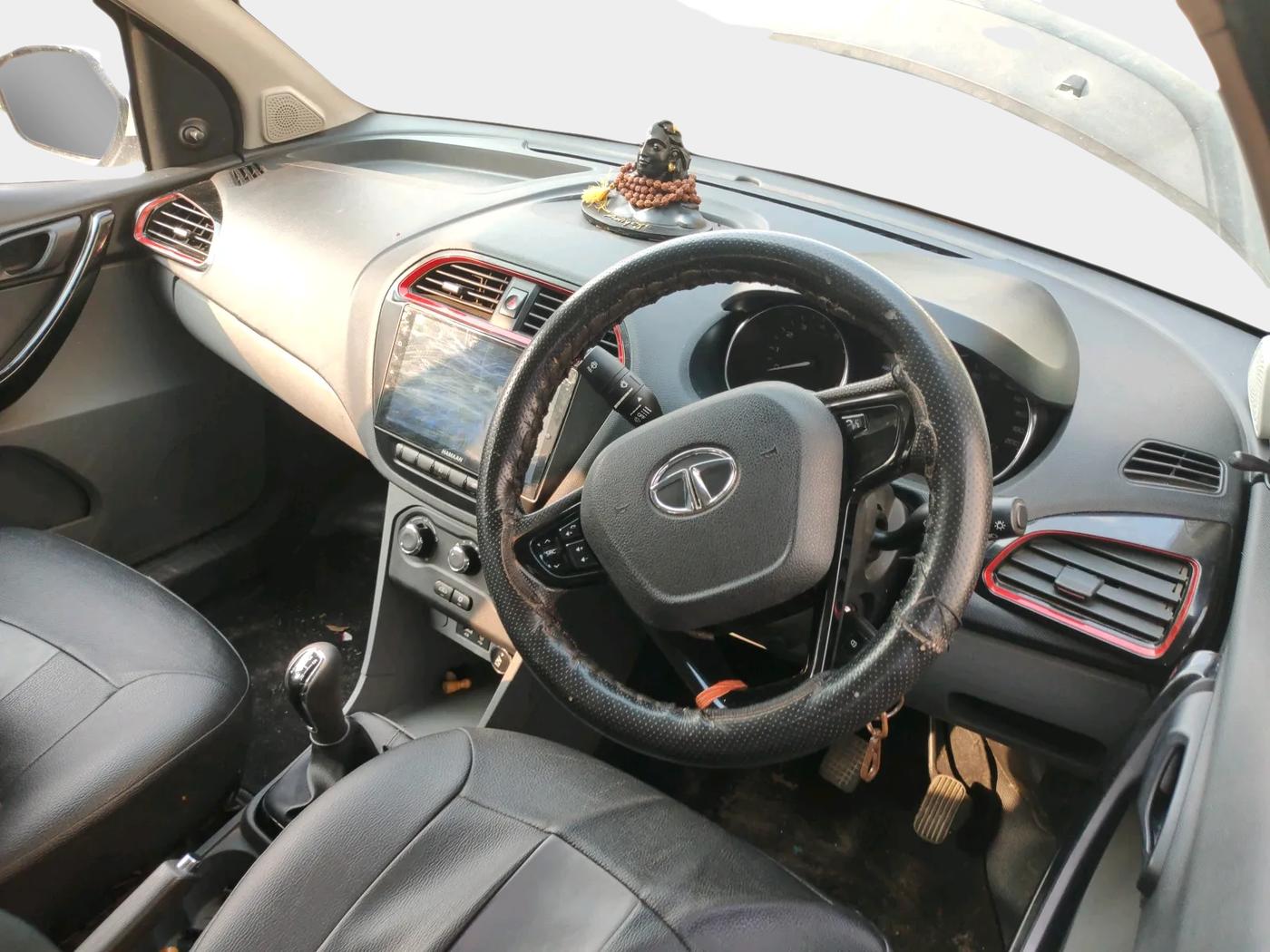 2018 Tata Tigor Buzz PETROL, Petrol, Manual, 44,159 km, interior