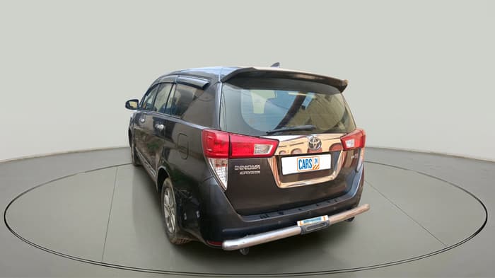 2017 Toyota Innova Crysta 2.4 GX 8 STR, Diesel, Manual, 1,65,058 km, exterior