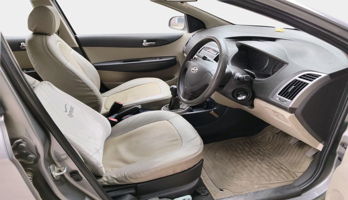 2012 Hyundai i20 MAGNA 1.2, Petrol, Manual, 90,665 km, interior