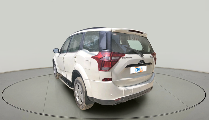 2018 Mahindra XUV500 W7, Diesel, Manual, 1,69,486 km, exterior